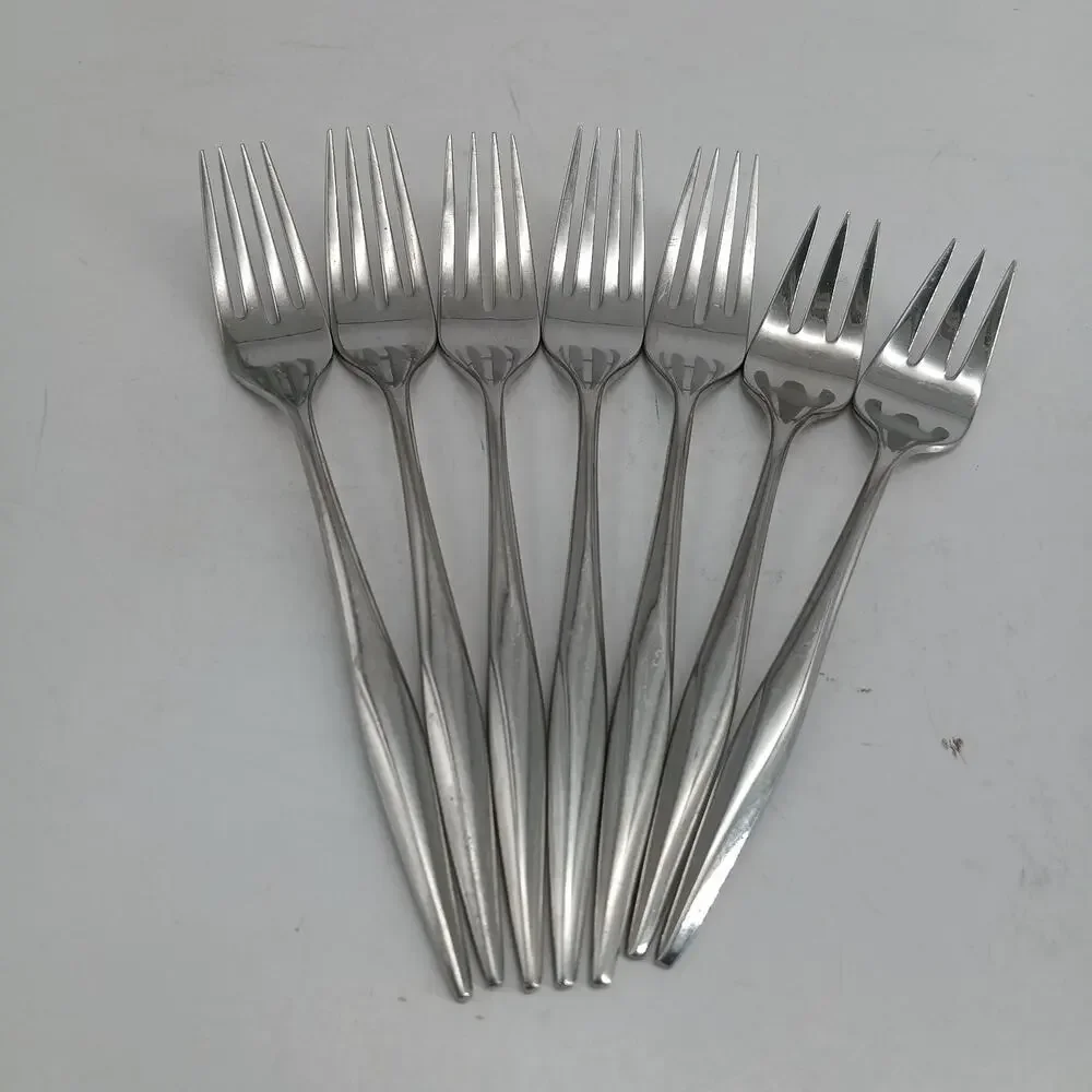 7X Forks Vtg 1847 Rogers Bros. Youth Pattern Stainless Steel 2 Salad & 5 Dinner
